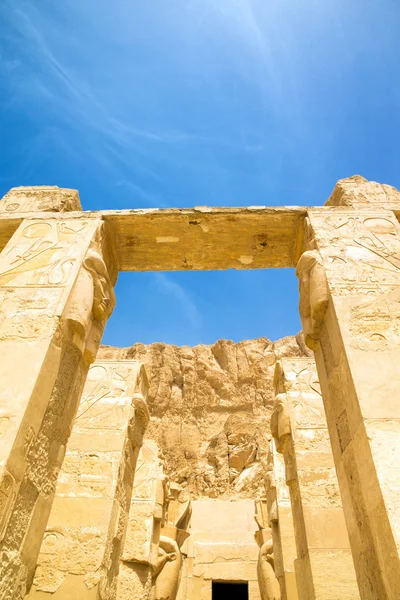 Tempel der Hatschepsut in Ägypten — Stockfoto