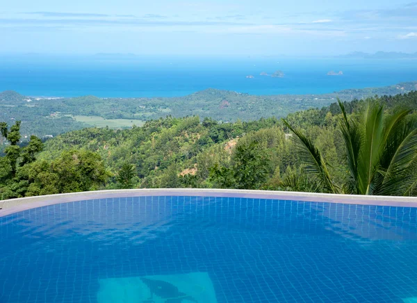 Piscina tropicale — Foto Stock