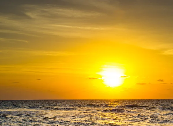 海の上の夕日 — ストック写真