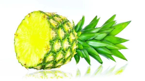 Lezzetli taze ananas — Stok fotoğraf