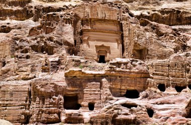 Petra 'daki kaya oluşumları
