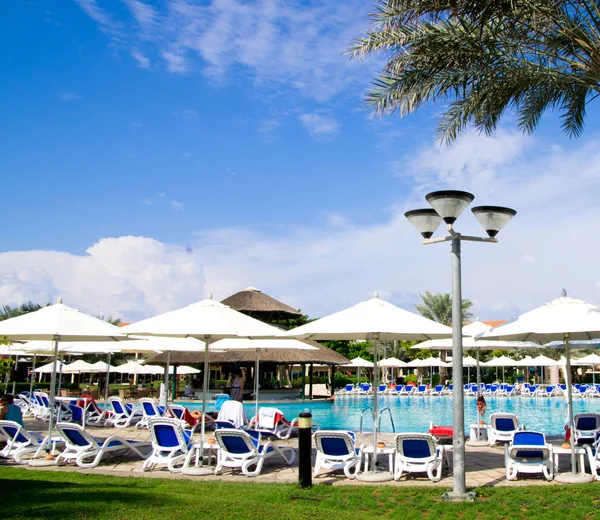 Piscine à l'hôtel — Photo