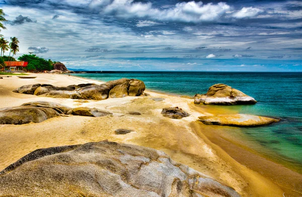 Playa y mar tropical — Foto de Stock