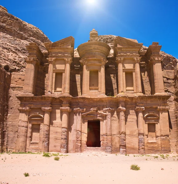 Antiguo templo en Petra, Jordania —  Fotos de Stock