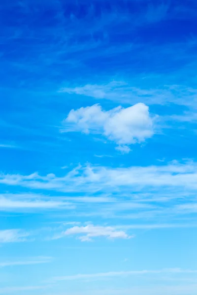 Céu azul fundo — Fotografia de Stock