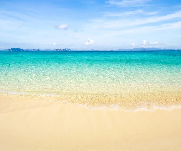 Blauer Himmel und Meer — Stockfoto