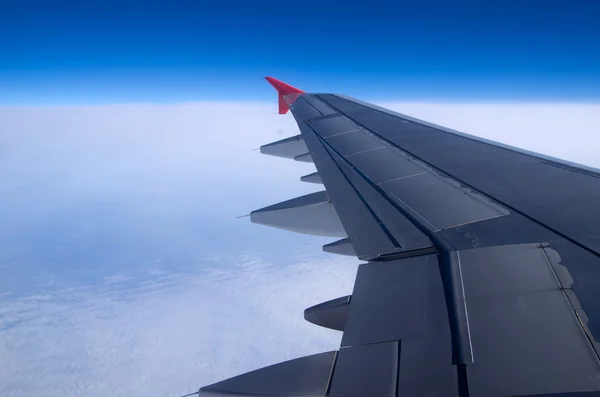 Nubes en el cielo azul —  Fotos de Stock