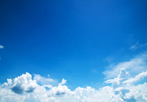 Céu azul fundo — Fotografia de Stock