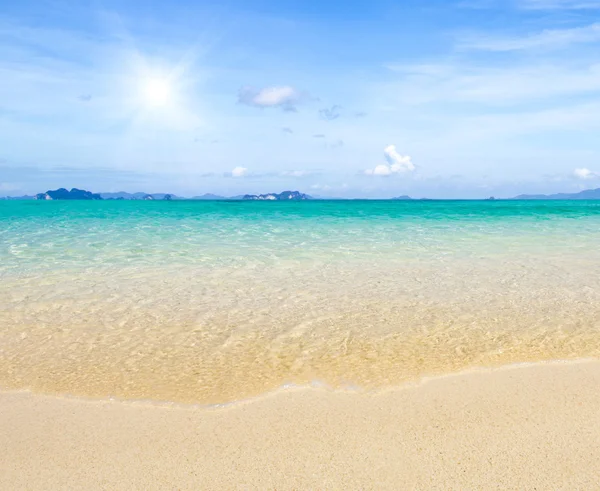 Cielo blu e mare — Foto Stock