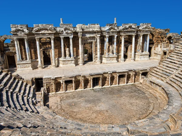 Ruïnes van theater in Hiërapolis — Stockfoto