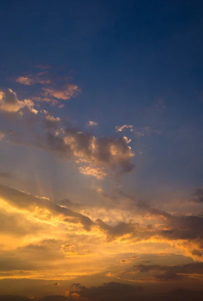 Ciel avec fond nuageux — Photo