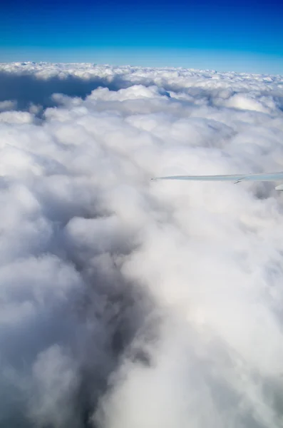 Nubes en el cielo azul — Foto de Stock