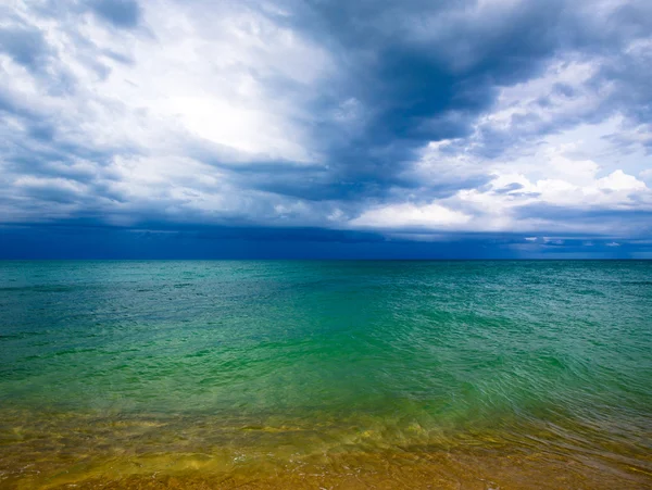 해변 과 열 대 바다 — 스톡 사진