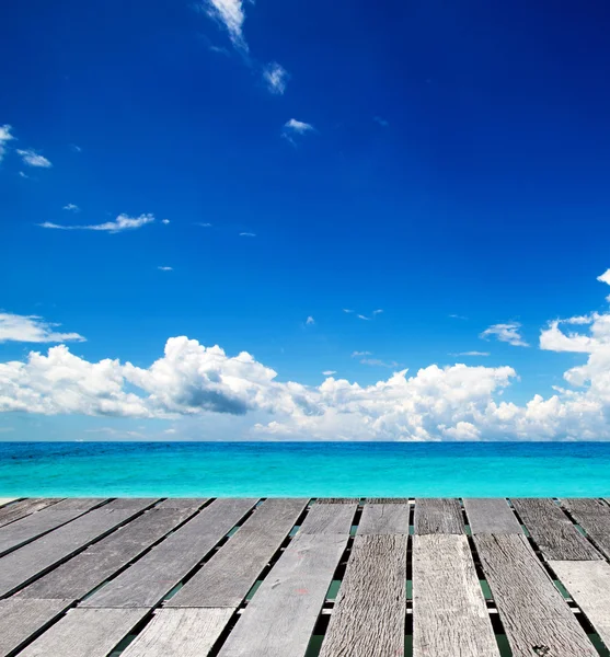 Playa y mar tropical — Foto de Stock