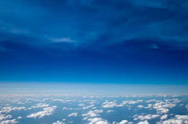 Céu azul fundo — Fotografia de Stock