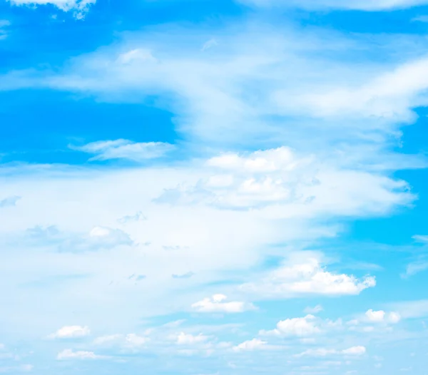 Céu azul fundo — Fotografia de Stock