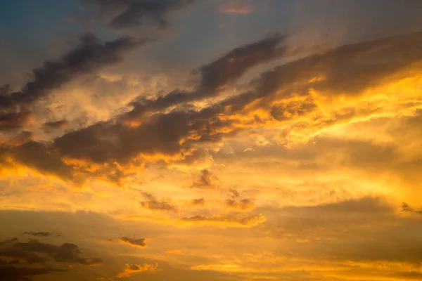 Himmel Hintergrund bei Sonnenuntergang — Stockfoto