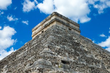 Tüylü yılan piramit Meksika