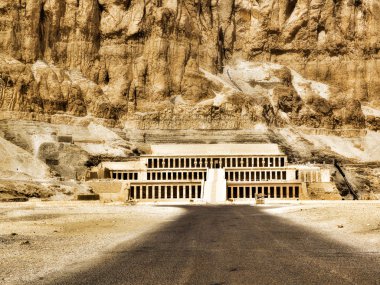 Başına tapınak yakınlarında Luxor