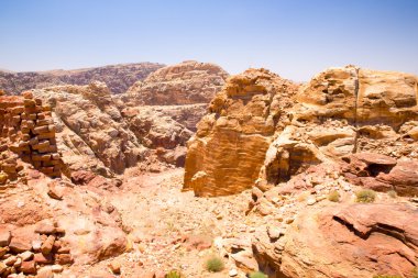 Petra kırmızı kaya oluşumları