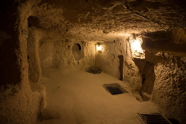 Derinkuyu cidade caverna na Capadócia — Fotografia de Stock