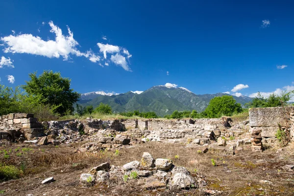 Antiguas ruinas en Dion — Foto de Stock