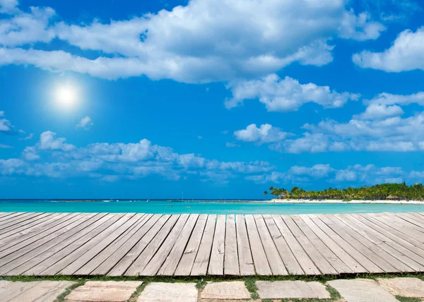 Tropische zee en hemel — Stockfoto
