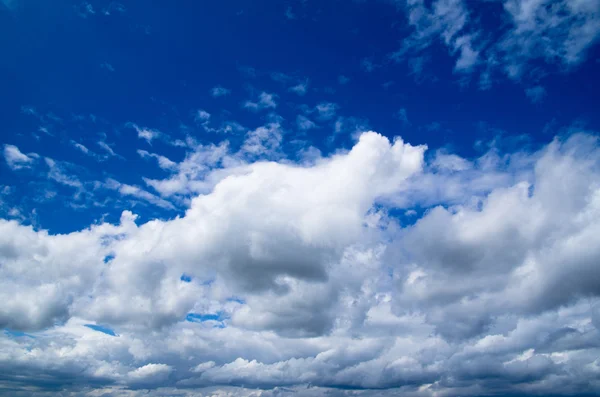 Céu azul fundo — Fotografia de Stock