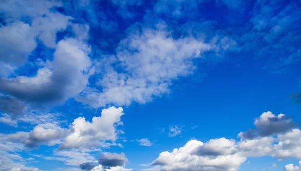 Blauer Himmel Hintergrund — Stockfoto