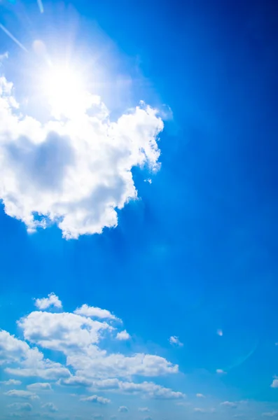 Blå himmel bakgrund — Stockfoto