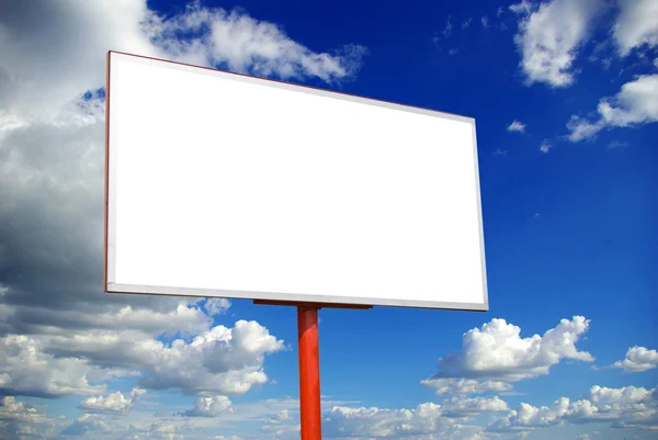 Reclame billboard op sky — Stockfoto