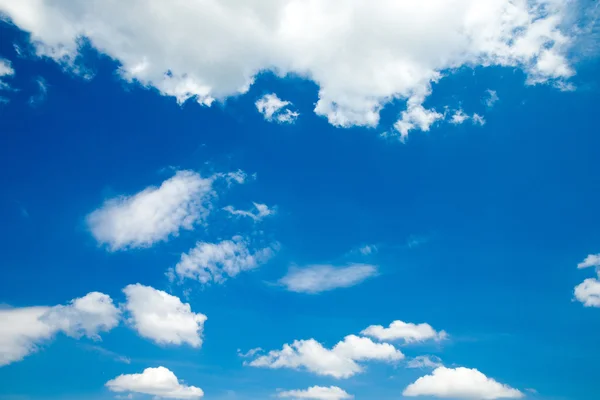 Céu azul fundo — Fotografia de Stock