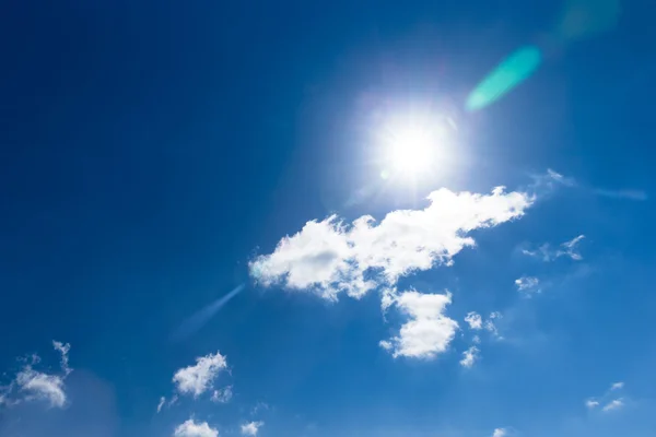 Céu azul fundo — Fotografia de Stock