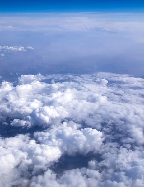 Luchtfoto lucht en de wolken — Stockfoto