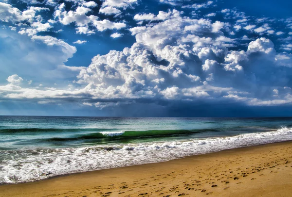 해변 과 열 대 바다 — 스톡 사진