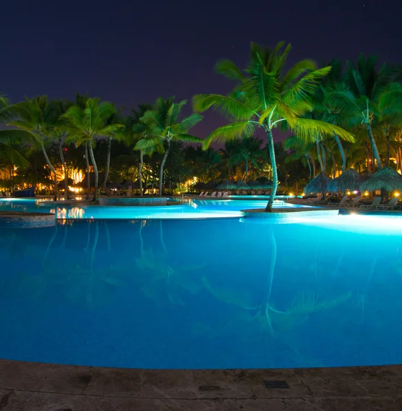 Piscină Fundal Iluminare Nocturnă — Fotografie, imagine de stoc