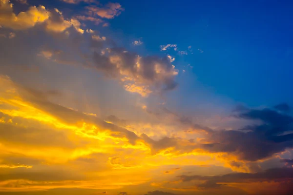 Sky with clouds and sun — Stock Photo, Image