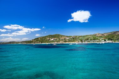 Plaj ve güzel tropikal deniz