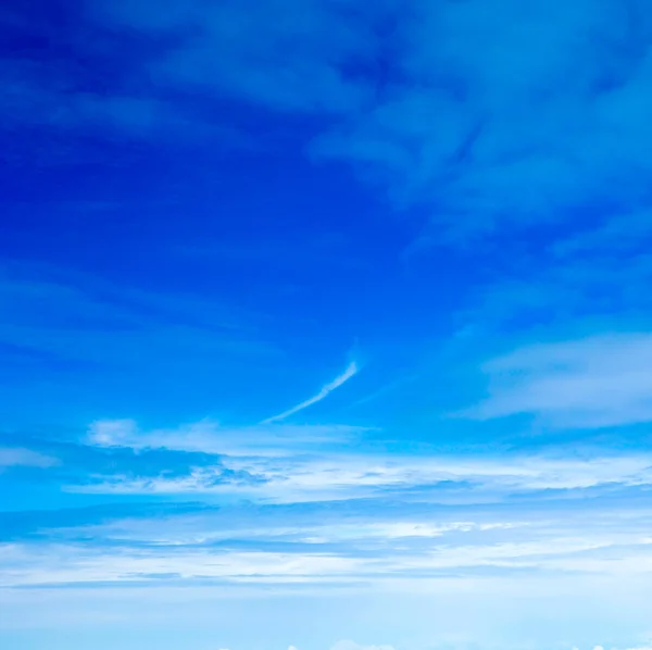 Cielo aéreo y nubes — Foto de Stock