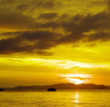 Sunrise tropikal deniz