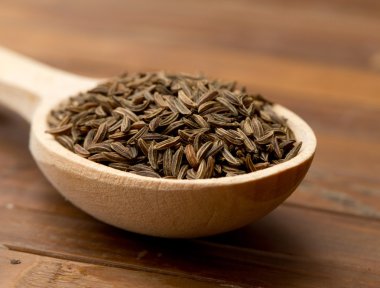 kaşığı kimyon tohumları