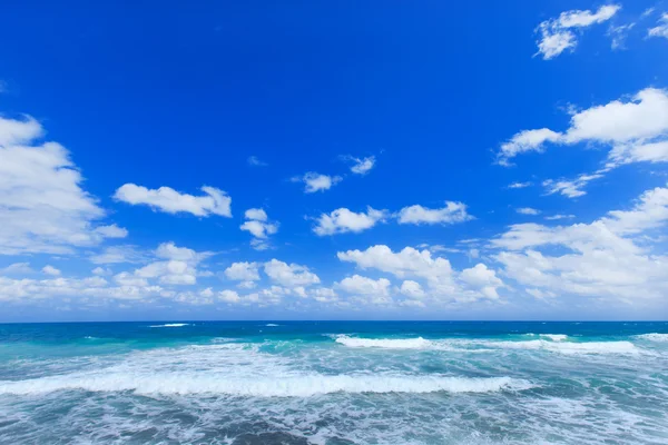 SeaBeach and tropical sea — Stockfoto