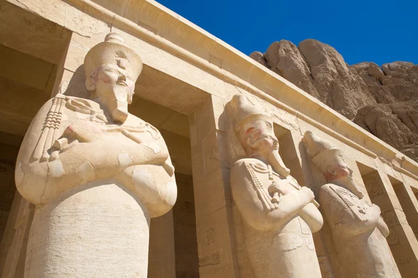 Tempel der Hatschepsut bei Luxor — Stockfoto