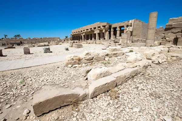 Ruinas del templo karnak en Egipto —  Fotos de Stock