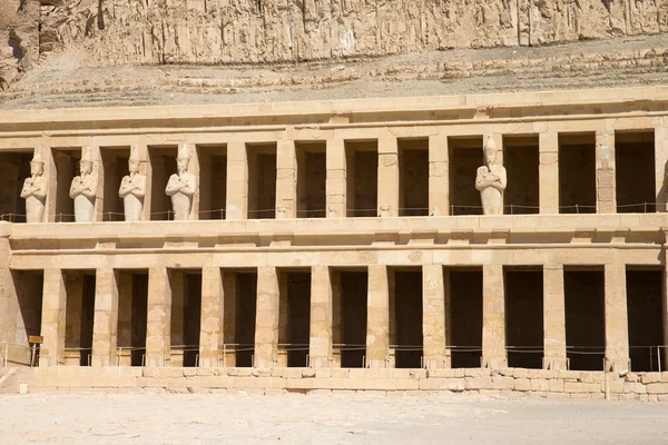 Hatshepsut perto de Luxor, no Egito — Fotografia de Stock