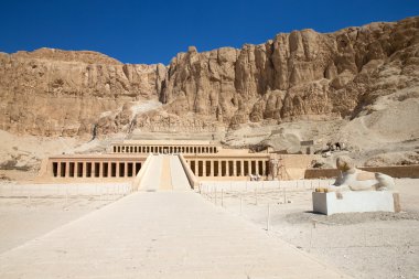 Başına tapınak yakınlarında Luxor