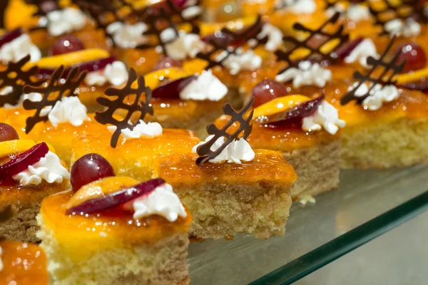 Vielfalt an leckeren Kuchen — Stockfoto