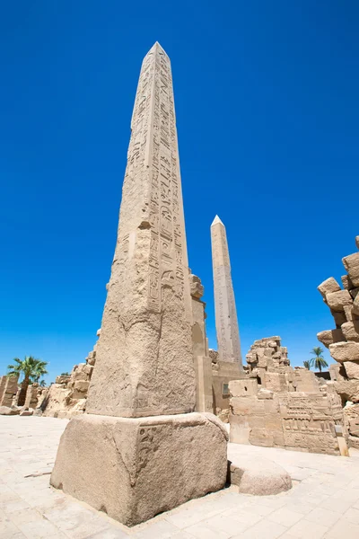 Obelisk der Königin hapshetsut in karnak — Stockfoto