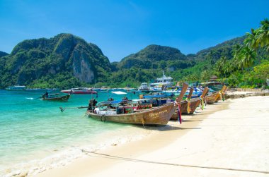 Krabi Andaman Denizi'nin güzel Adaları