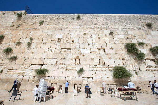 Adoradores oram em Wailing Wall, Israel — Fotografia de Stock